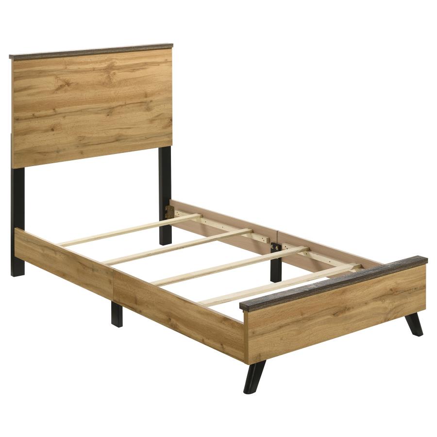 Kaywood 4-piece Queen Bedroom Set Natural Pine